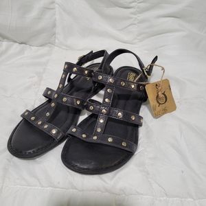 Born leather sandals